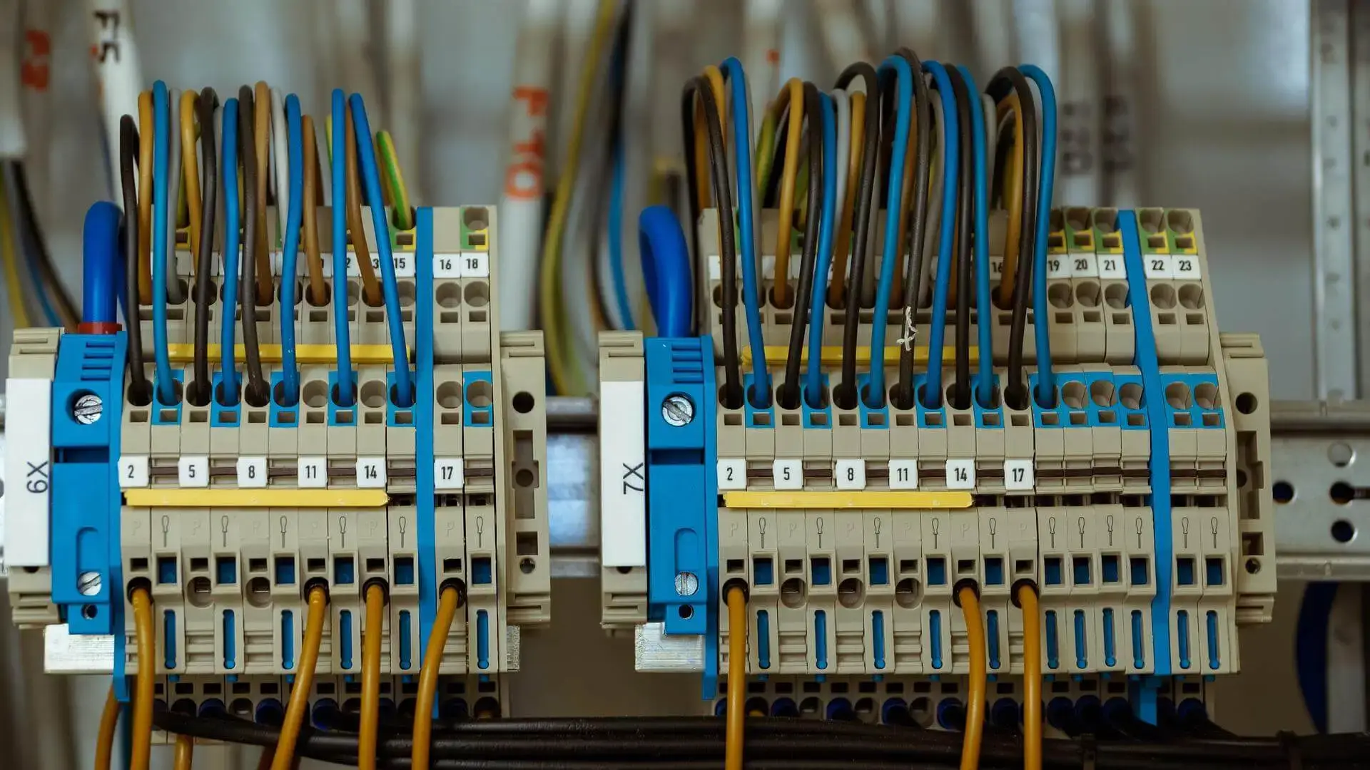 Surge protection installations Tokyngton in Tokyngton
