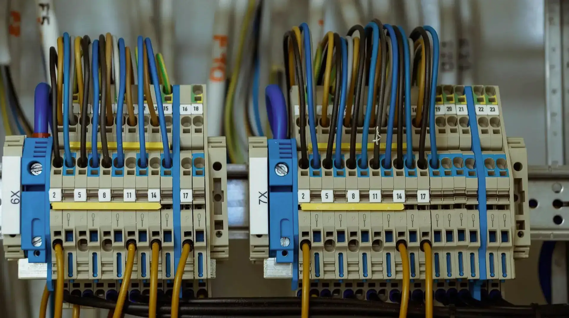 Surge protection installations Tokyngton in Tokyngton